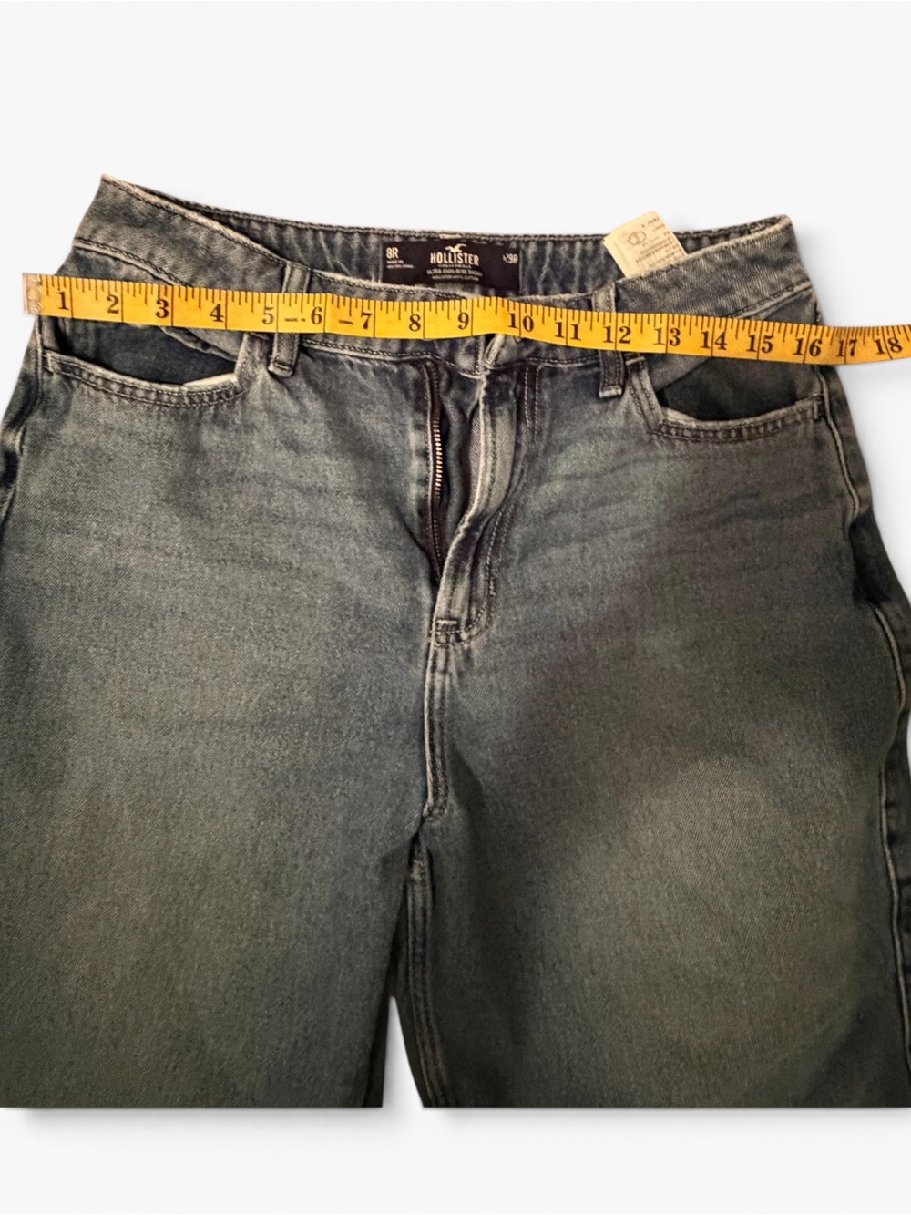 Hollister Wide-Leg Vintage Gray Wash Jeans - Picture 3 of 5